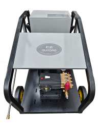 高压清洗机：专业清洗设备